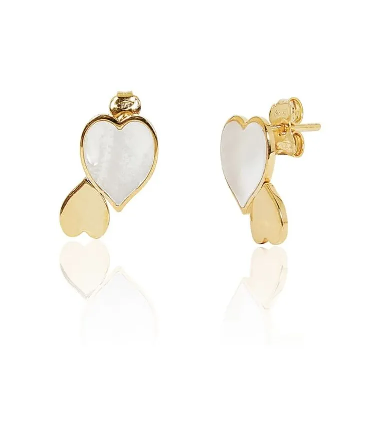 Gold earrings with central heart element with mother-of-pearl