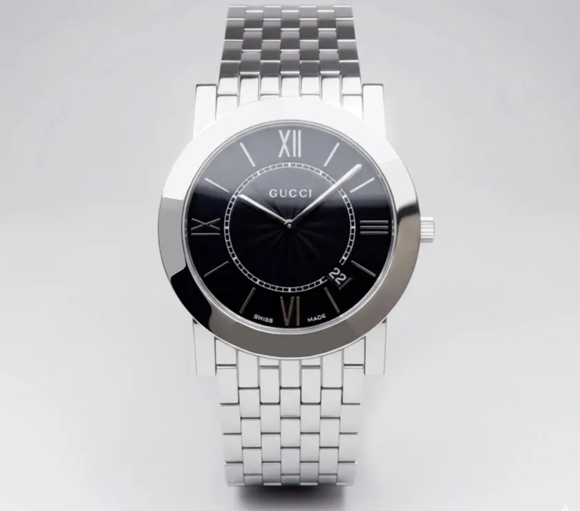Gucci 5200M Black Dial Quartz Steel Bracelet